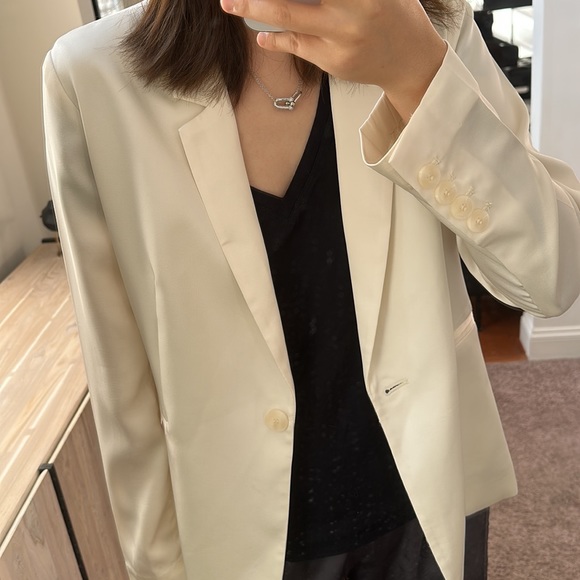 Pearl white Blazer satin - Picture 4 of 6